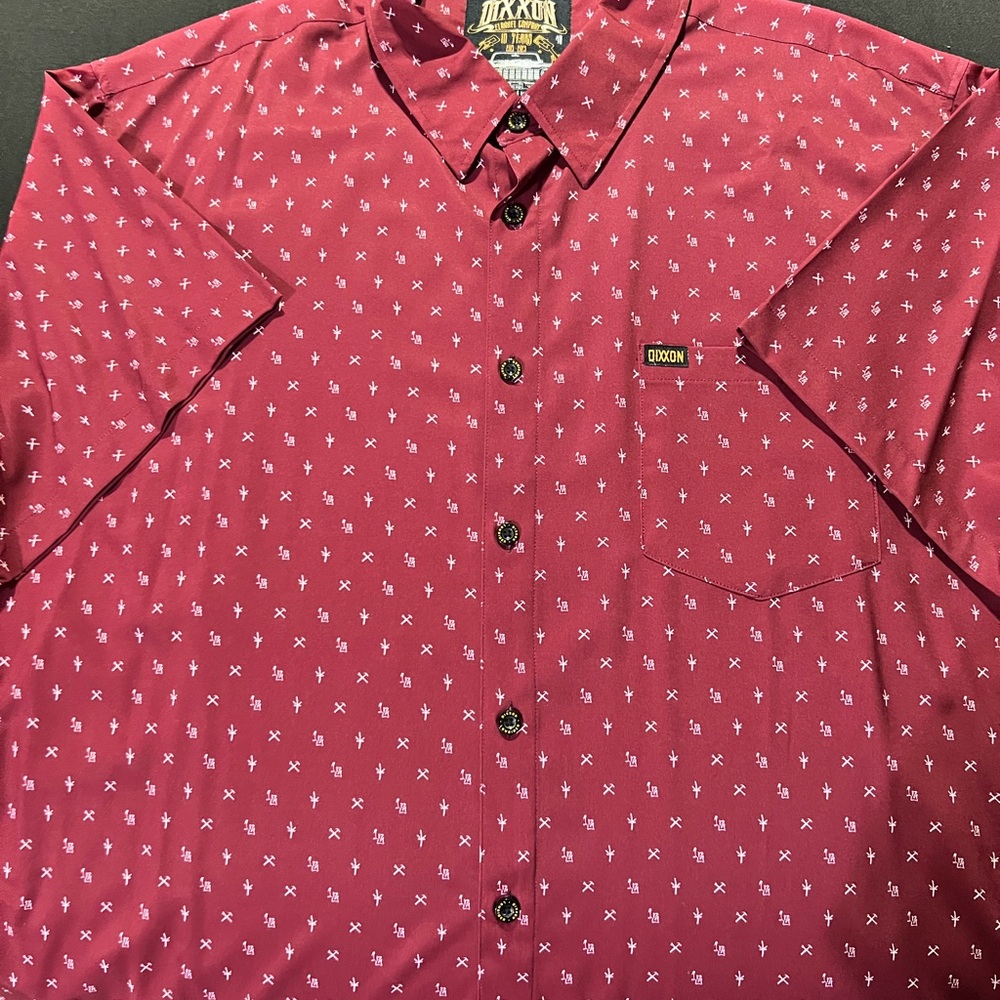 DIXXON Men's Burgundy Patterned Button Down Shirt